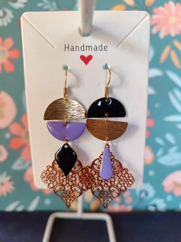 boucles d'oreilles légères ,originales